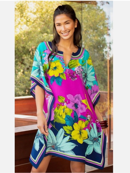 Trina Turk Other - Trina Turk “Theodora” Bright Fuchsia & Turquoise Floral V-Neck Swim Coverup